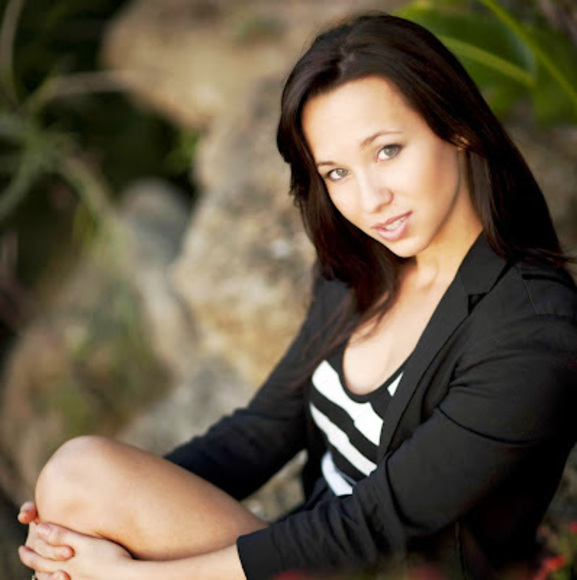 Meet your Posher, Liz - Picture 1 of 1